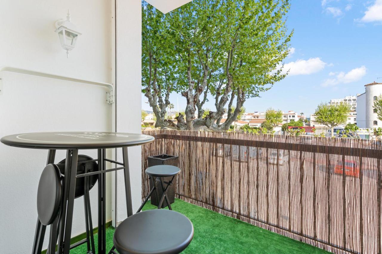 Welcs Apartamento 058 Emp En Puerto Con Terraza Castello  D'Empuries Zewnętrze zdjęcie
